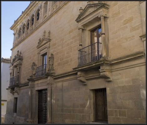 Ubeda's Palacio de Vela de los Cobos: A Renaissance Gem Shimmering with History and Architectural Brilliance!